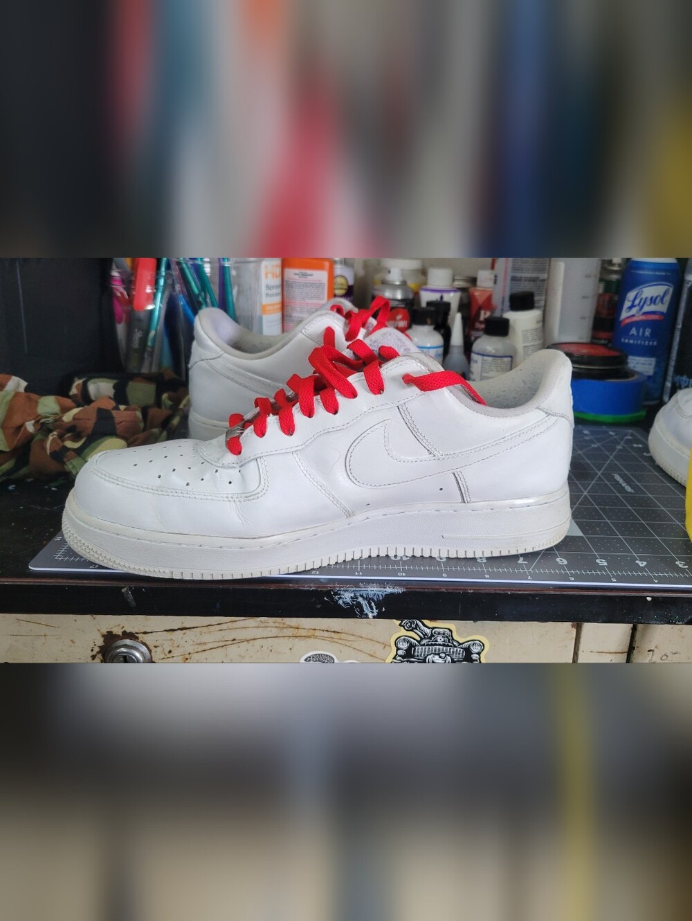 Nike Air Force 1 Low with Red Laces and Supreme Tab - Picture 2 of 10
